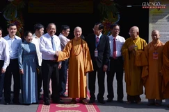 Phó Thủ tướng Thường trực chúc mừng Phật đản